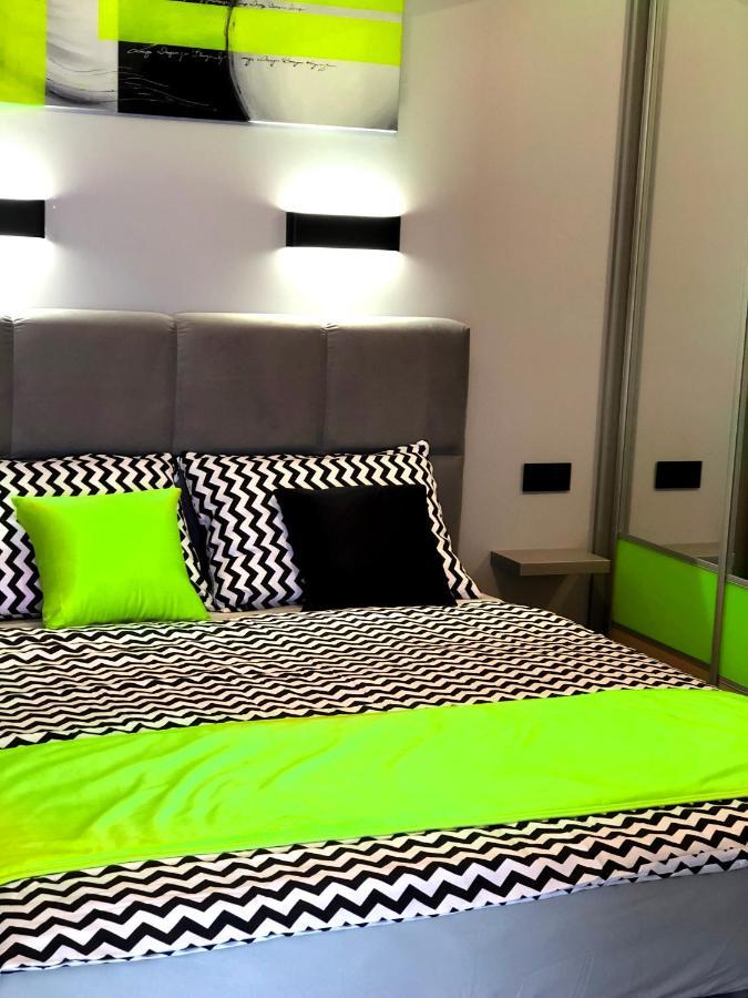 Elegance W Nautica Apartment *